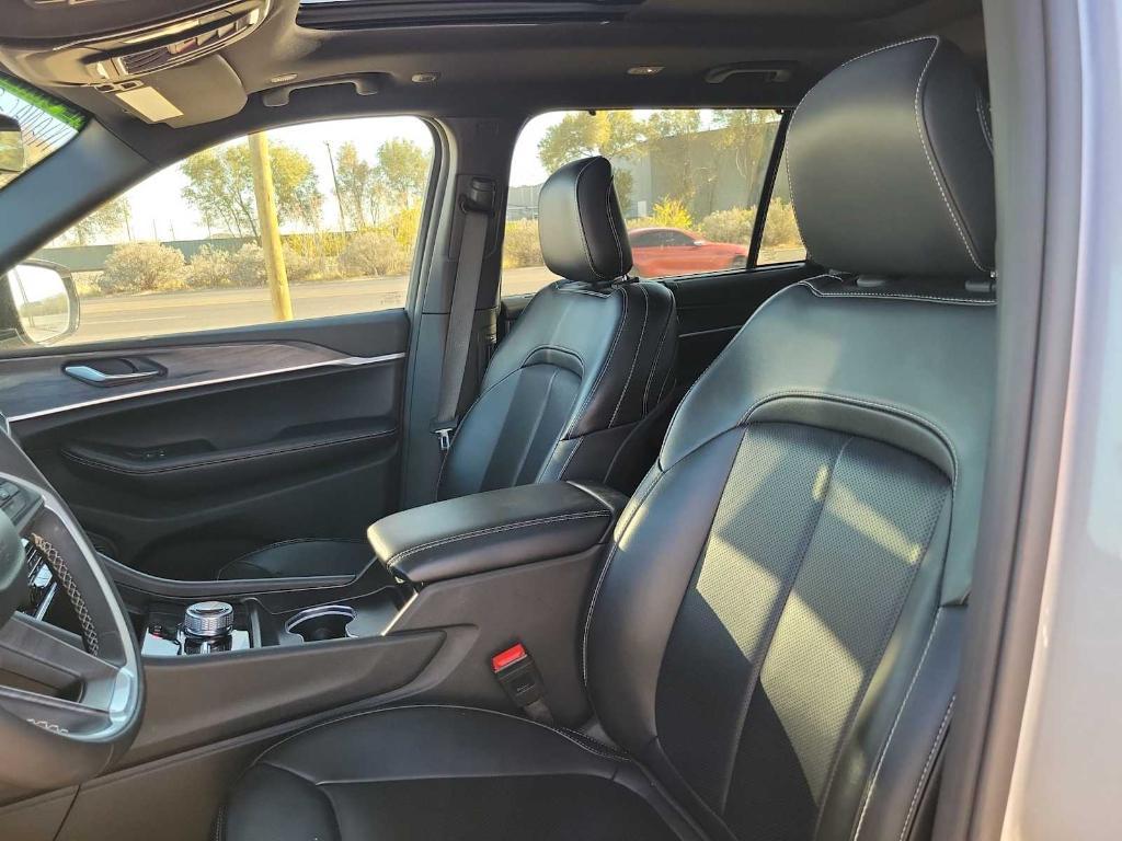 used 2024 Jeep Grand Cherokee L car, priced at $38,999