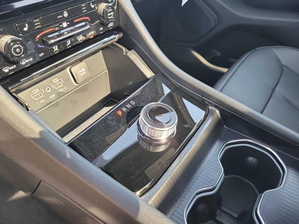 new 2025 Jeep Grand Cherokee L car, priced at $50,335