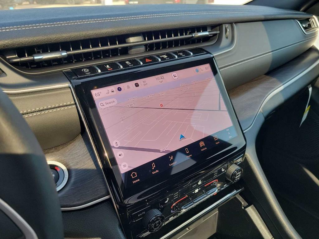 new 2025 Jeep Grand Cherokee L car, priced at $50,335