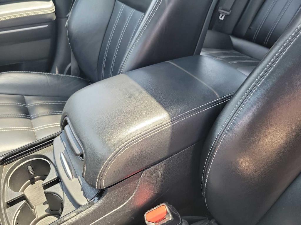 used 2023 Chrysler 300 car, priced at $30,995