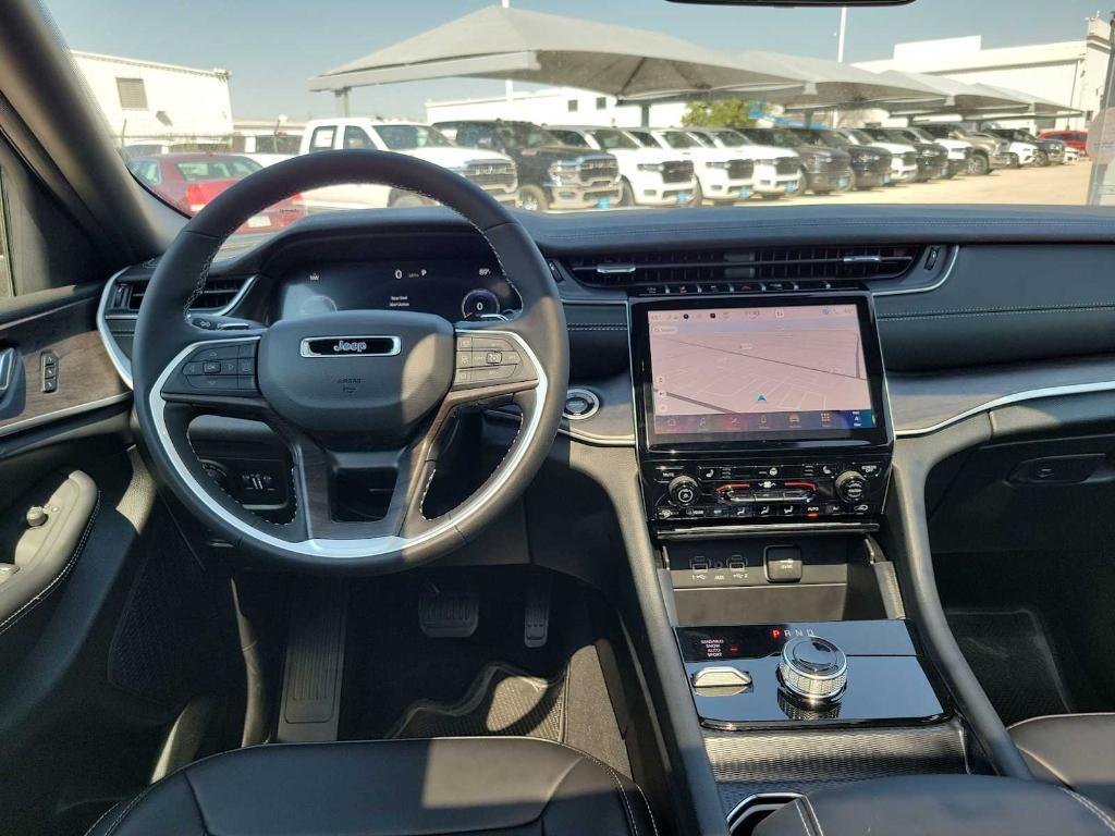 new 2025 Jeep Grand Cherokee car, priced at $46,760