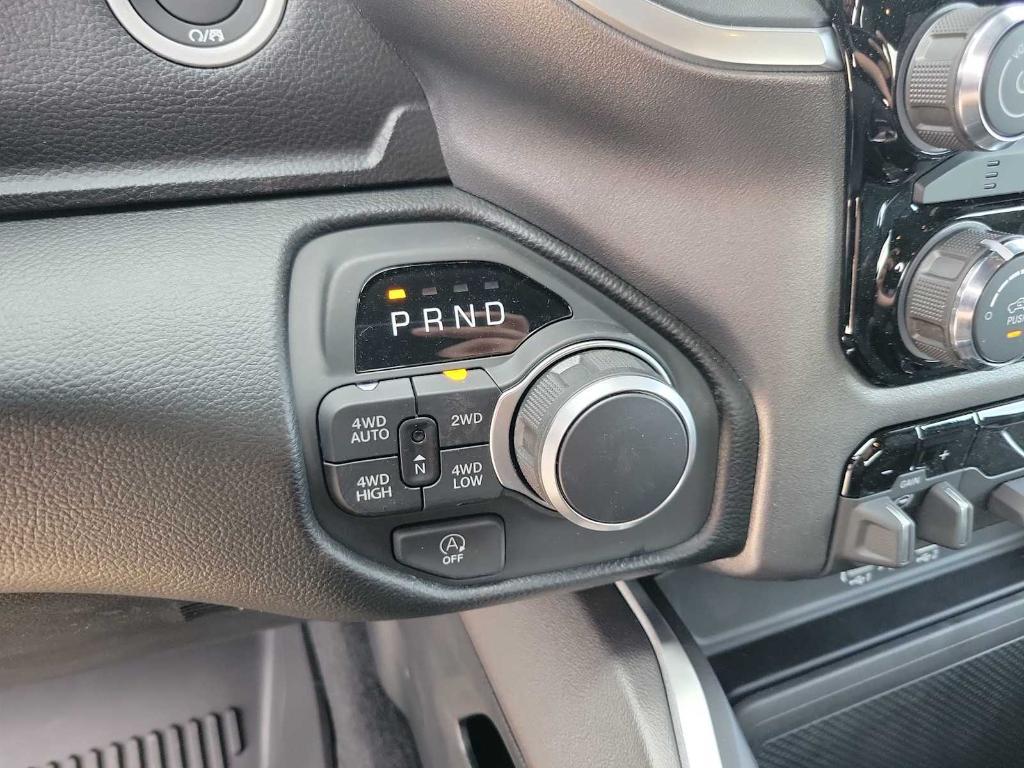 new 2025 Ram 1500 car, priced at $47,652