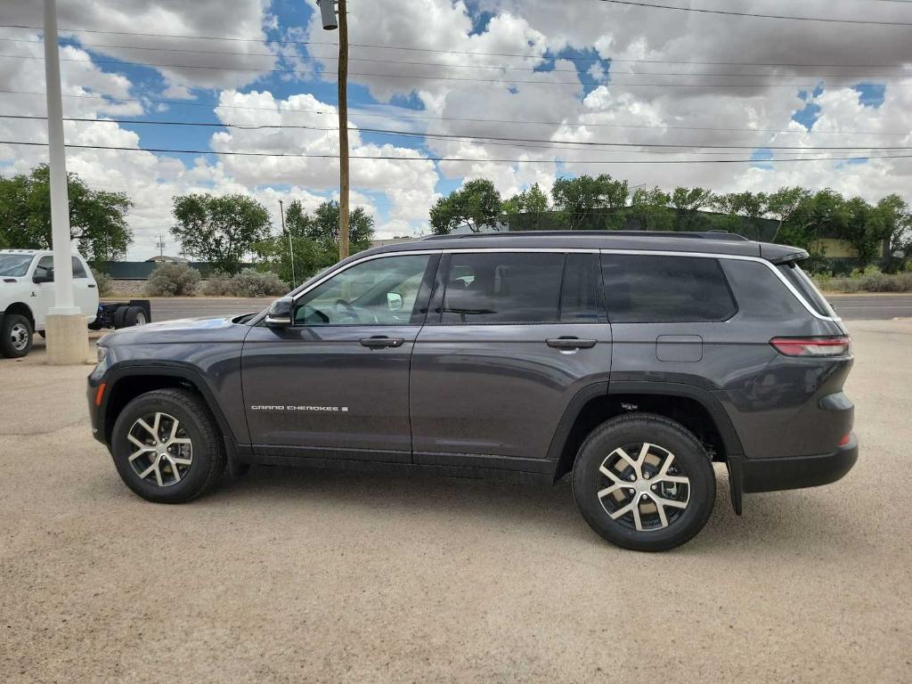 new 2025 Jeep Grand Cherokee L car, priced at $47,712