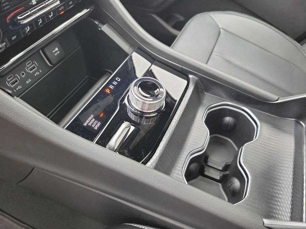 new 2025 Jeep Grand Cherokee L car, priced at $47,712