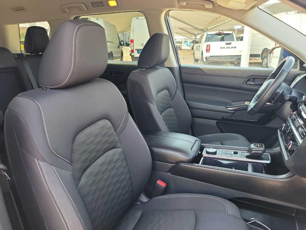 used 2024 Nissan Pathfinder car, priced at $35,995