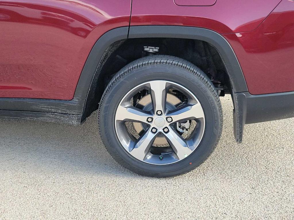 new 2025 Jeep Grand Cherokee L car, priced at $44,790