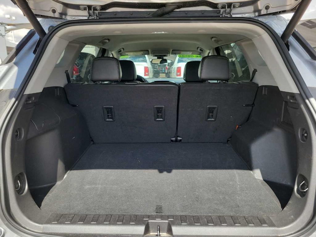 used 2024 GMC Terrain car, priced at $26,999