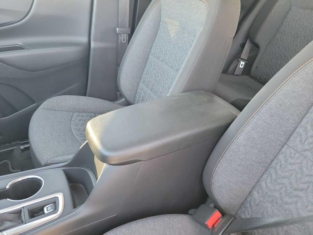 used 2024 Chevrolet Equinox car, priced at $25,625