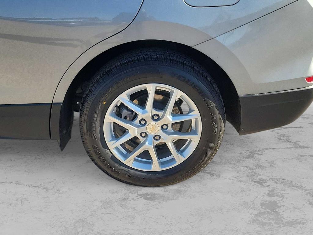 used 2024 Chevrolet Equinox car, priced at $25,625