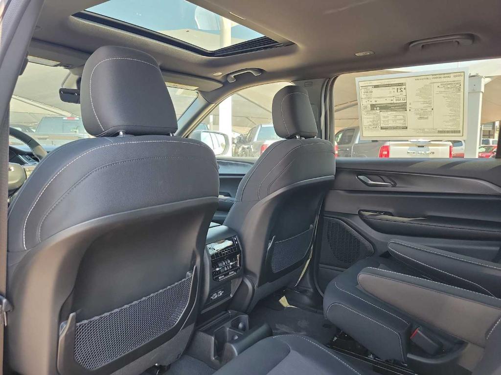 new 2025 Jeep Grand Cherokee L car, priced at $37,212