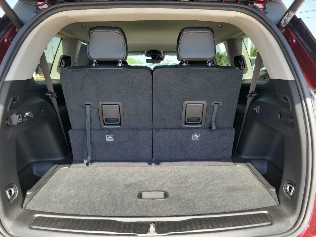 used 2024 Jeep Grand Cherokee L car, priced at $45,995