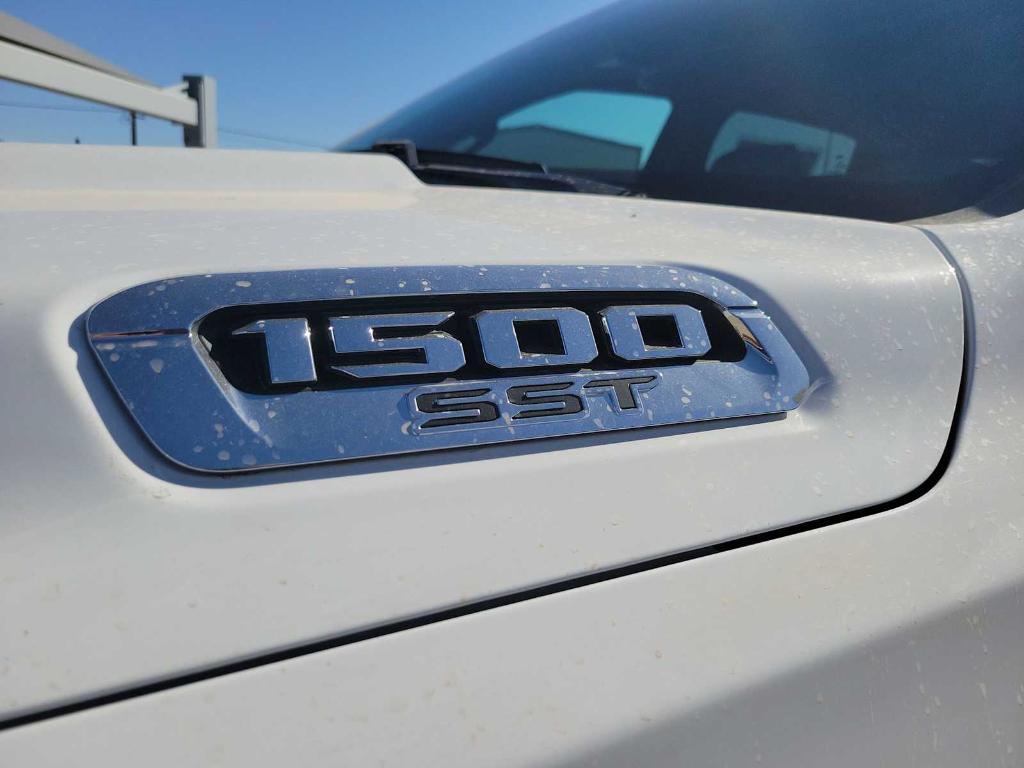 new 2025 Ram 1500 car, priced at $58,112