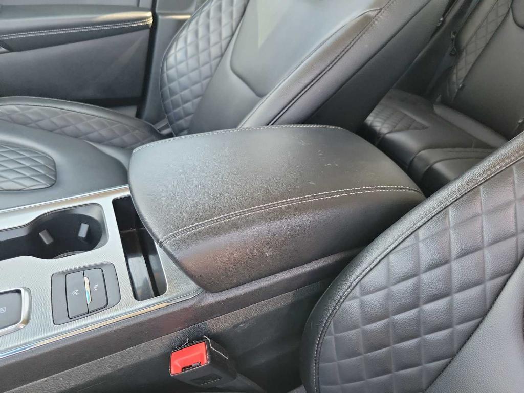 used 2024 Ford Edge car, priced at $33,995