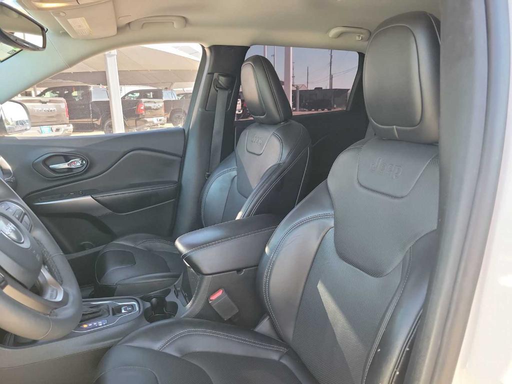 used 2022 Jeep Cherokee car, priced at $22,999