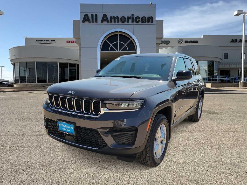 new 2025 Jeep Grand Cherokee car, priced at $40,550
