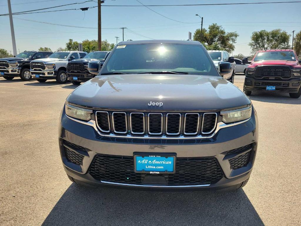 new 2025 Jeep Grand Cherokee car, priced at $40,550