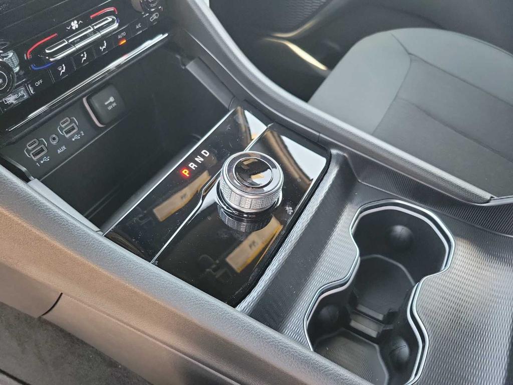new 2025 Jeep Grand Cherokee car, priced at $40,550