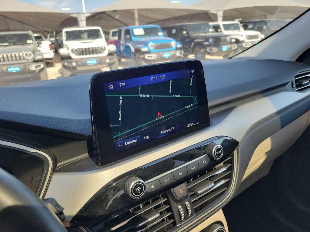 used 2022 Ford Escape car, priced at $24,999