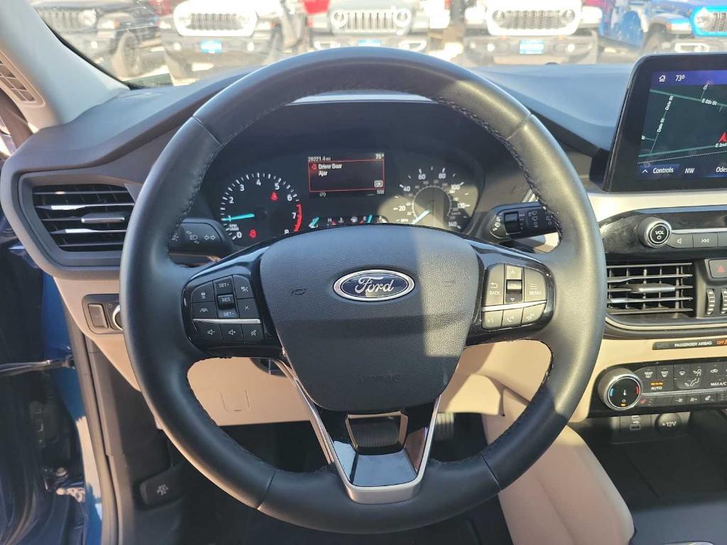 used 2022 Ford Escape car, priced at $24,999
