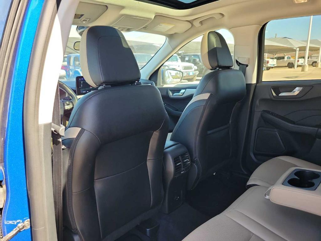 used 2022 Ford Escape car, priced at $24,999