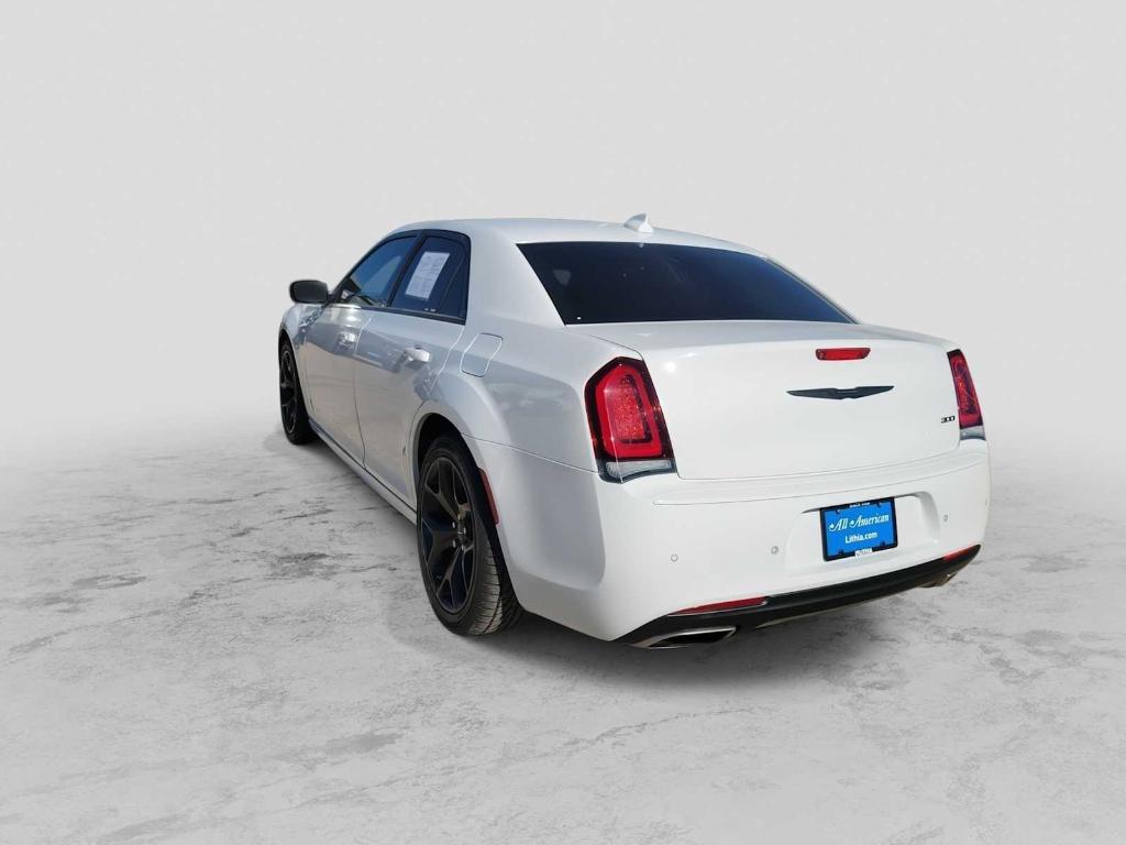 used 2022 Chrysler 300 car, priced at $29,995