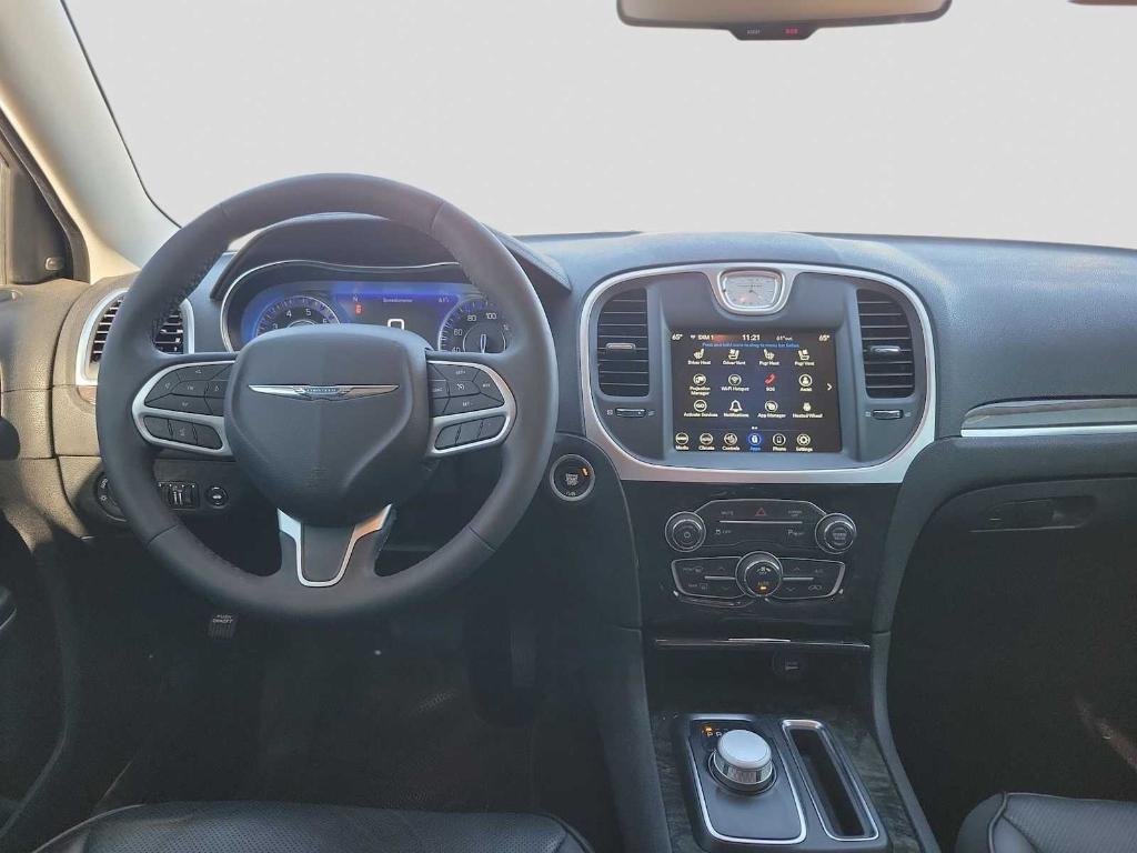 used 2022 Chrysler 300 car, priced at $29,995