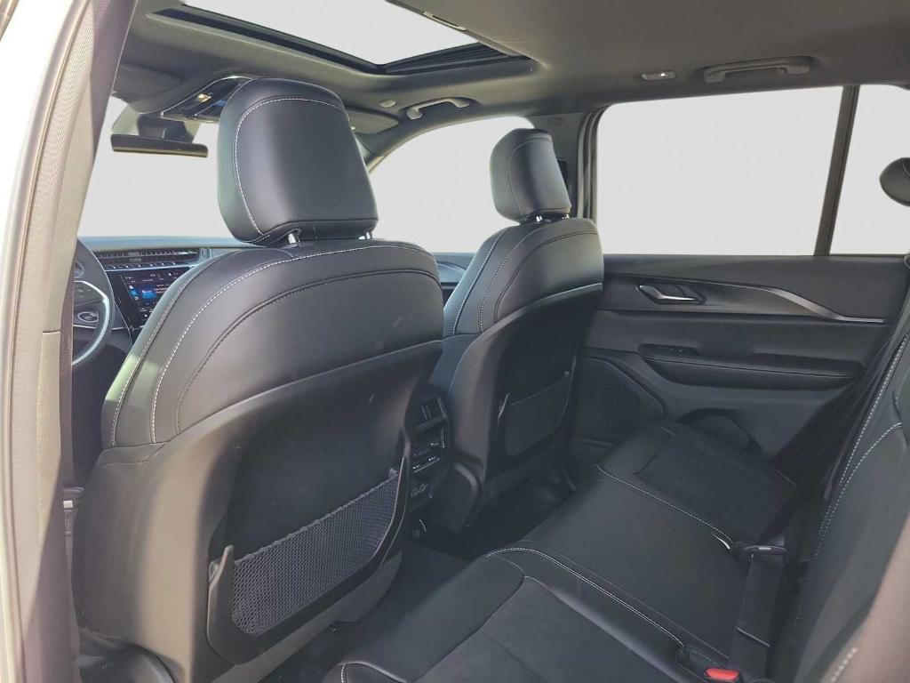 new 2025 Jeep Grand Cherokee car, priced at $44,310