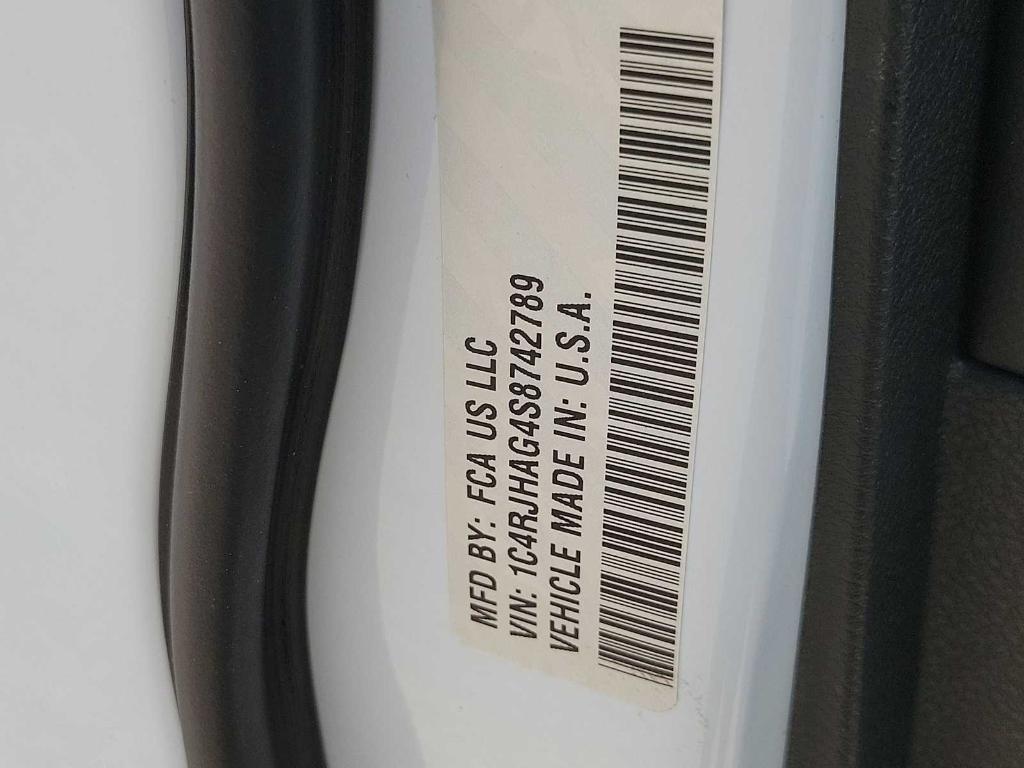 new 2025 Jeep Grand Cherokee car, priced at $44,310