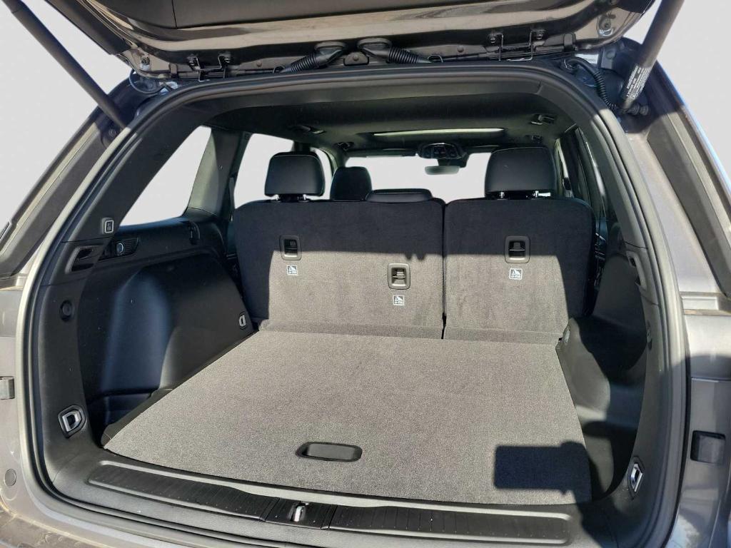 new 2025 Jeep Grand Cherokee car, priced at $46,125