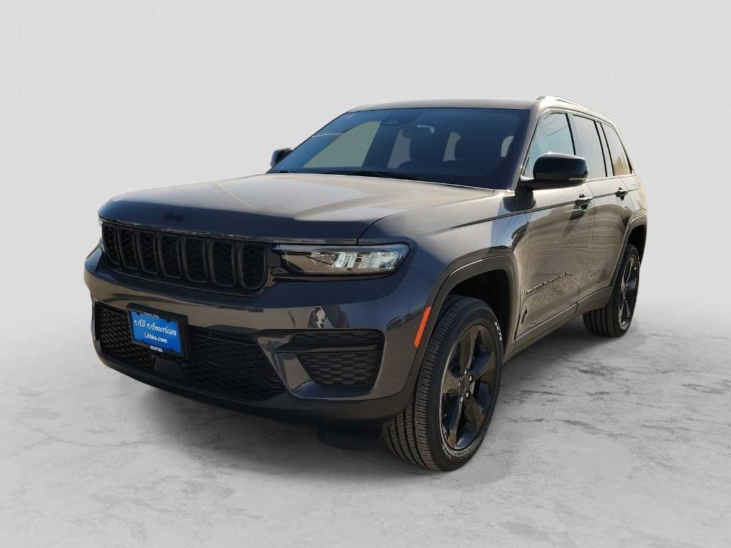 new 2025 Jeep Grand Cherokee car, priced at $46,125