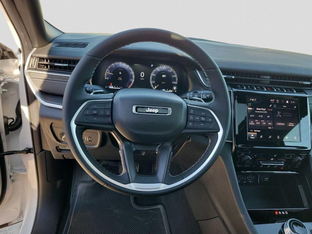 new 2025 Jeep Grand Cherokee car, priced at $42,310