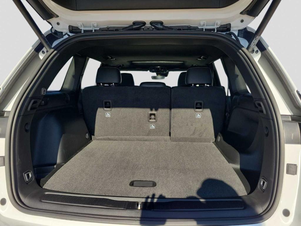 new 2025 Jeep Grand Cherokee car, priced at $42,310