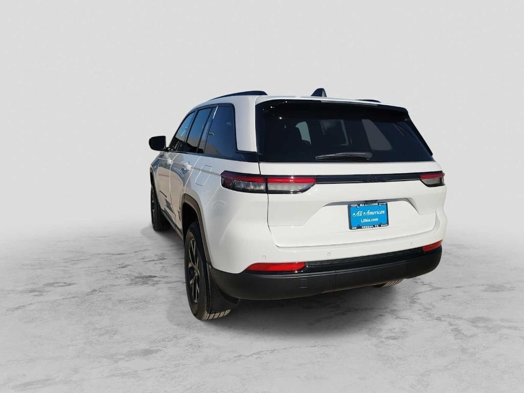 new 2025 Jeep Grand Cherokee car, priced at $42,310