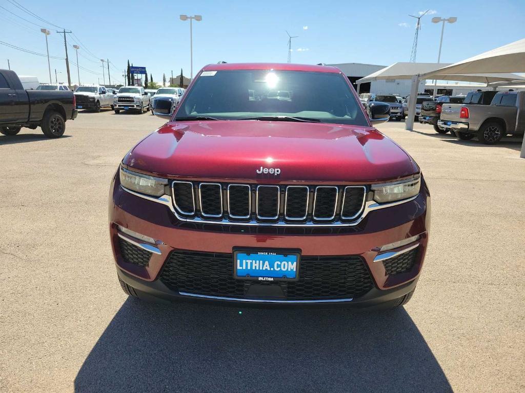 new 2025 Jeep Grand Cherokee car, priced at $44,306