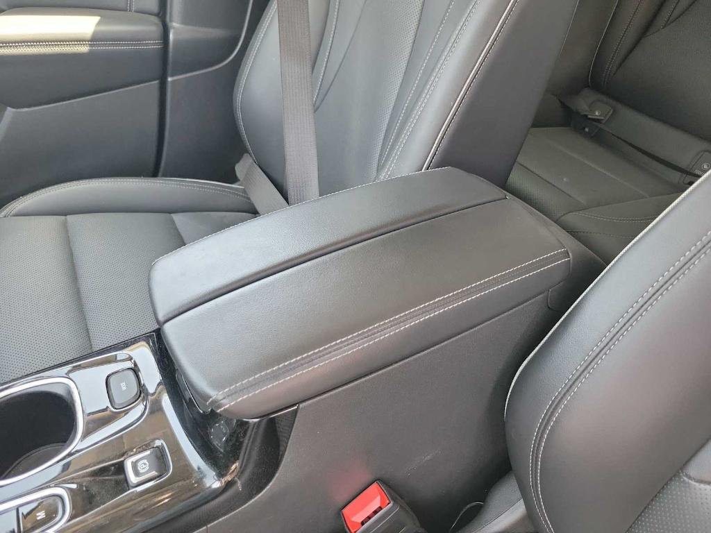 used 2023 Buick Envision car, priced at $28,995