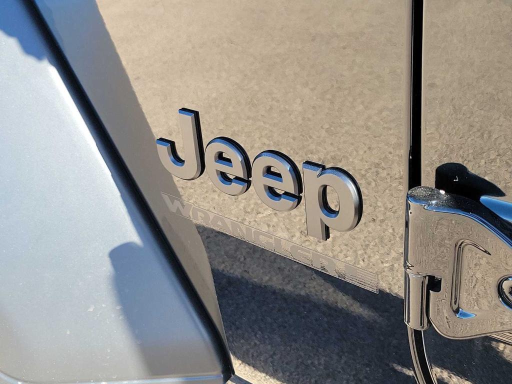 new 2026 Jeep Wrangler car, priced at $42,870