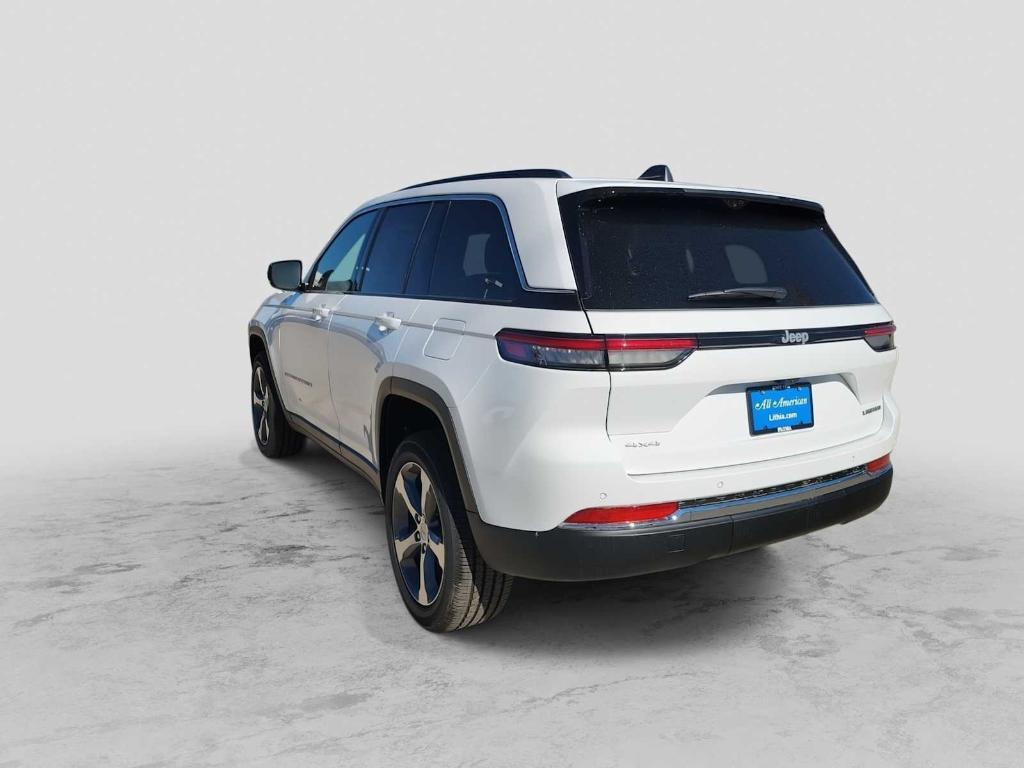 new 2025 Jeep Grand Cherokee car, priced at $51,715