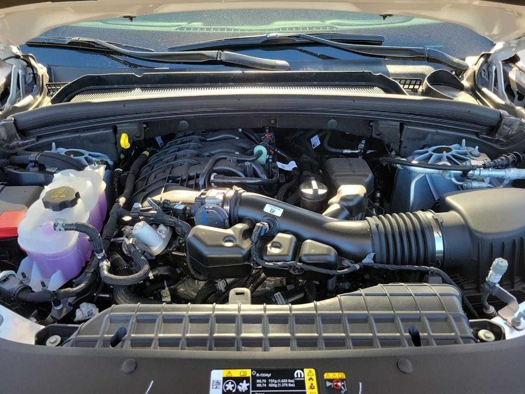 new 2025 Jeep Grand Cherokee car, priced at $51,715