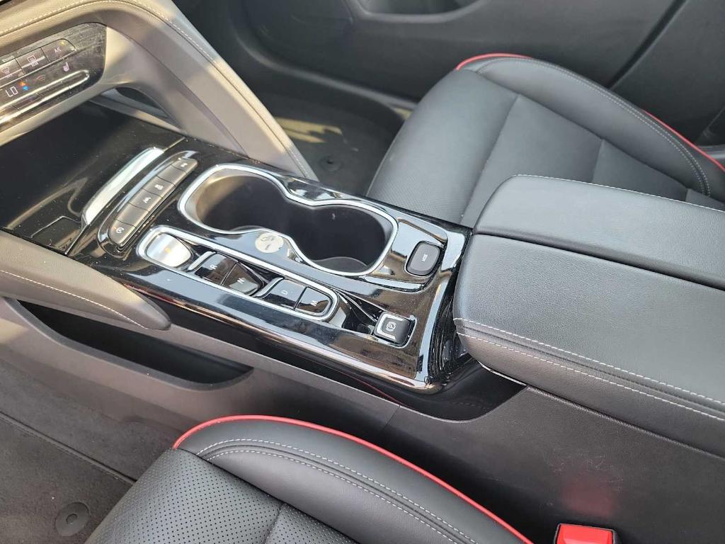 used 2023 Buick Envision car, priced at $28,995