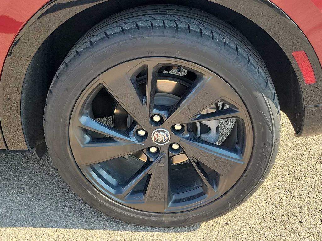 used 2023 Buick Envision car, priced at $28,995