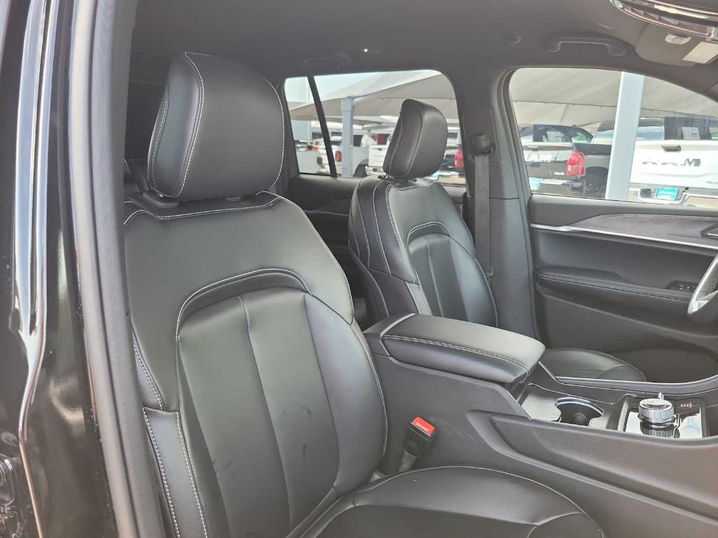 used 2024 Jeep Grand Cherokee car, priced at $36,453