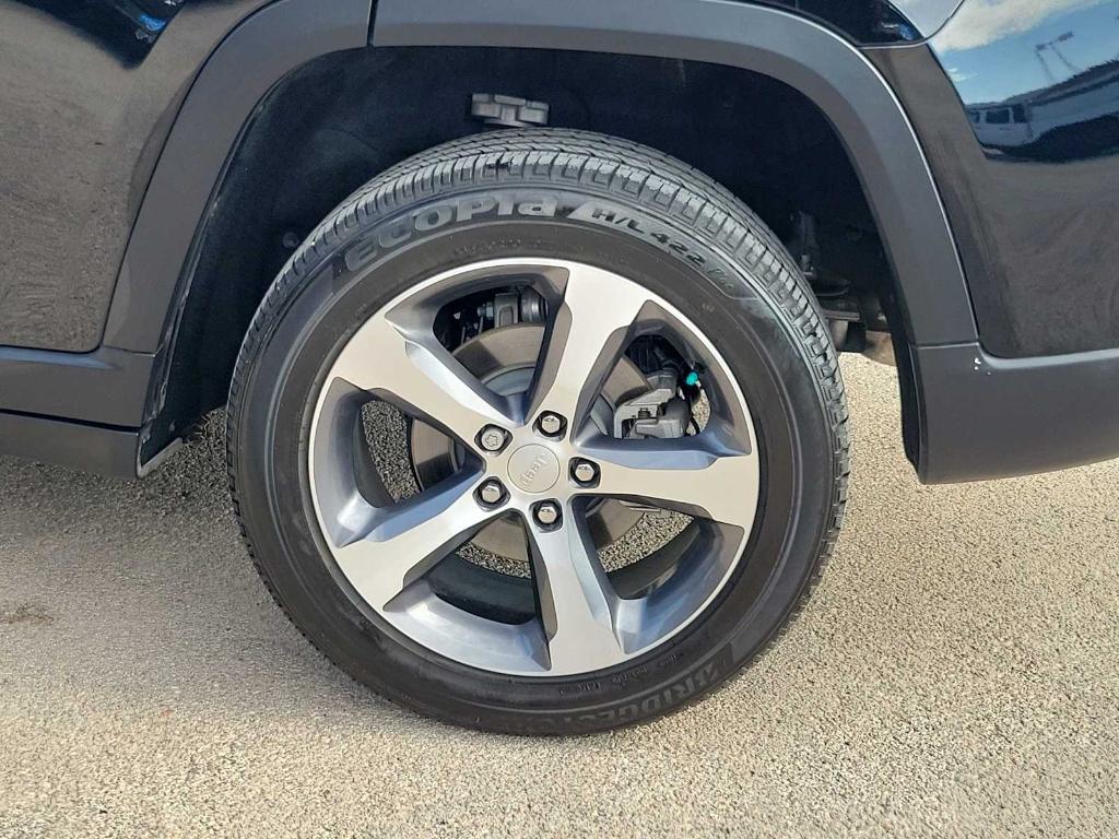 used 2024 Jeep Grand Cherokee car, priced at $36,453