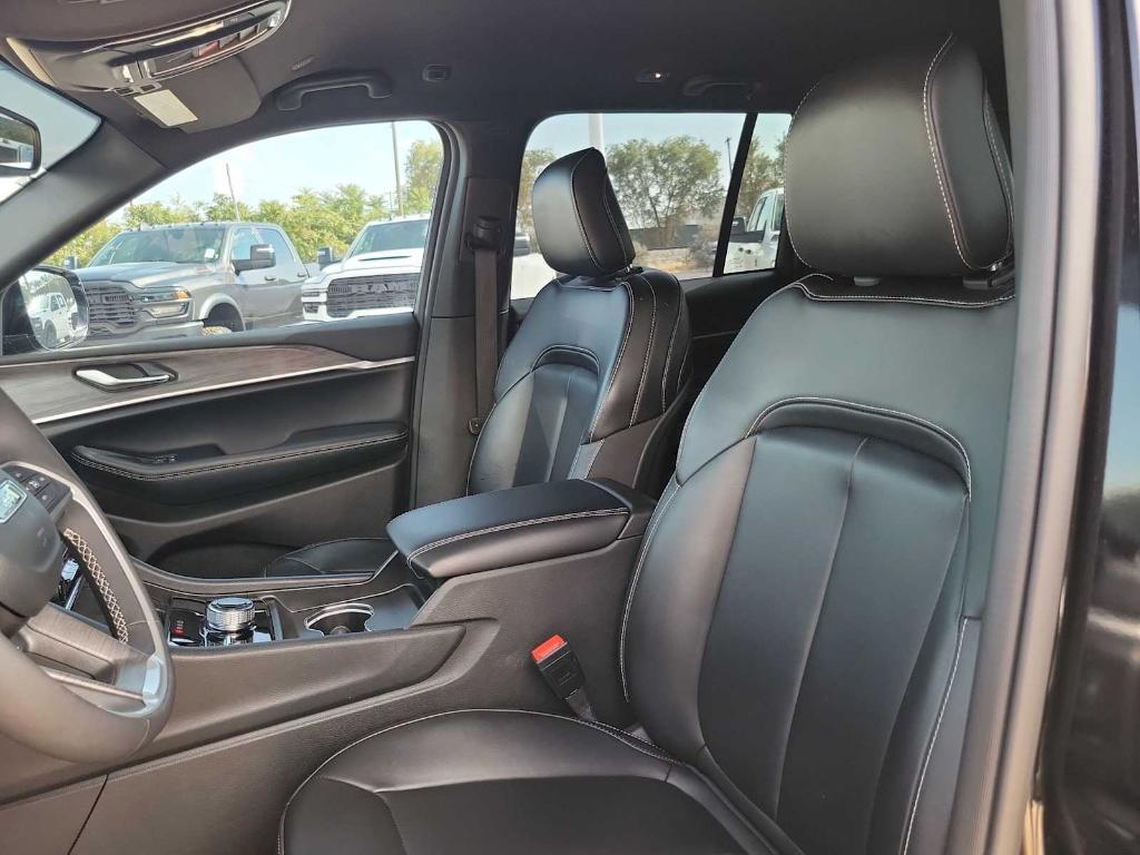 used 2024 Jeep Grand Cherokee car, priced at $36,453