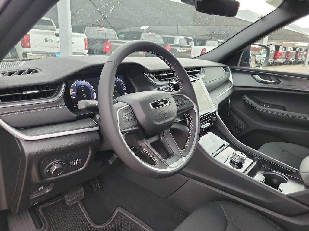 new 2025 Jeep Grand Cherokee L car, priced at $39,625