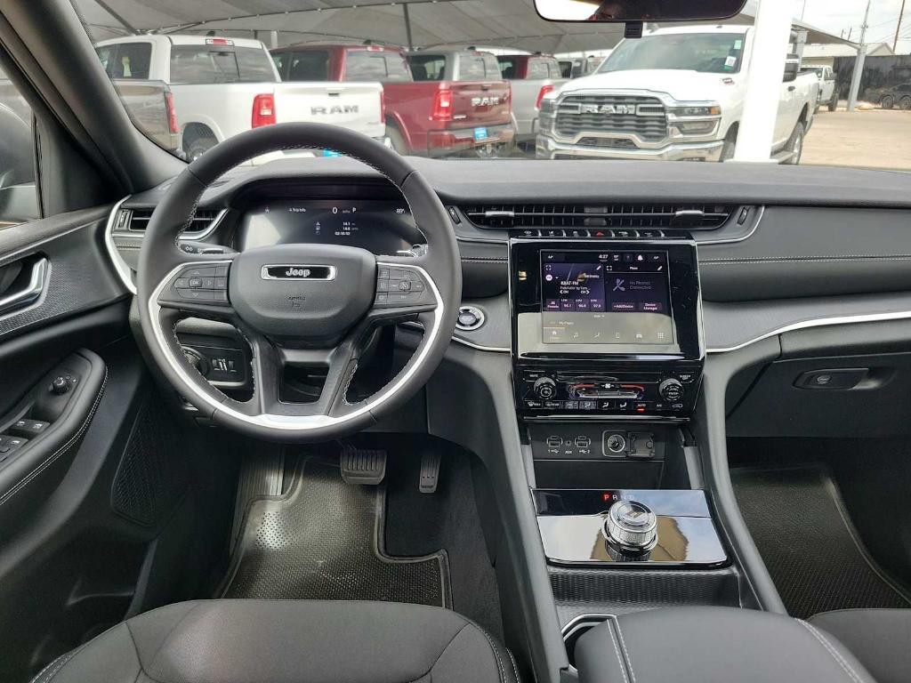 new 2025 Jeep Grand Cherokee L car, priced at $41,625