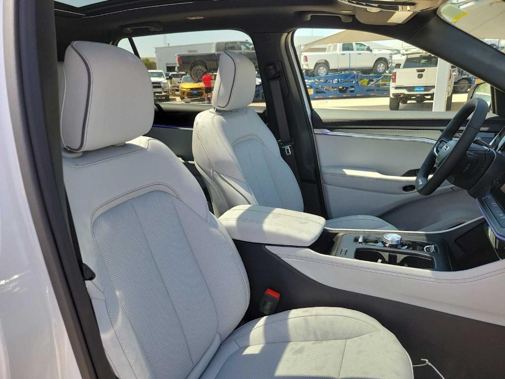new 2025 Jeep Wagoneer S car, priced at $59,874