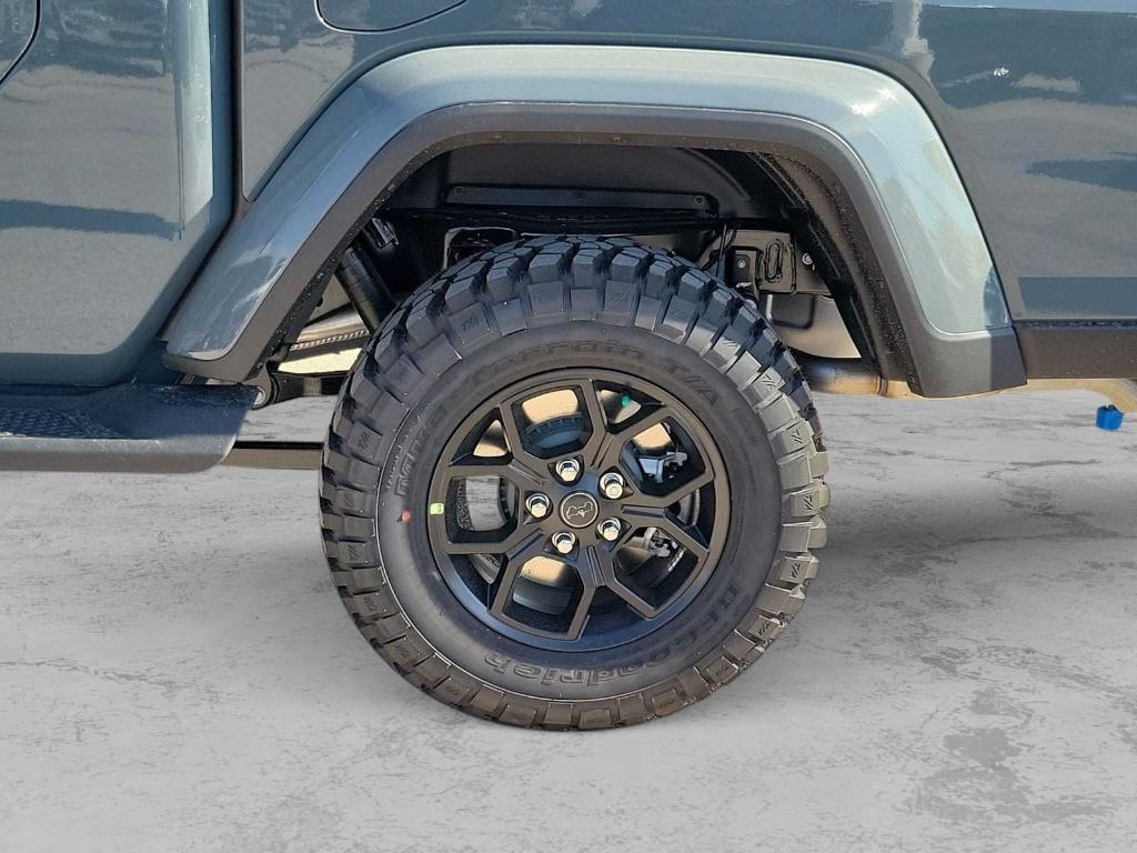 new 2025 Jeep Gladiator car, priced at $46,160
