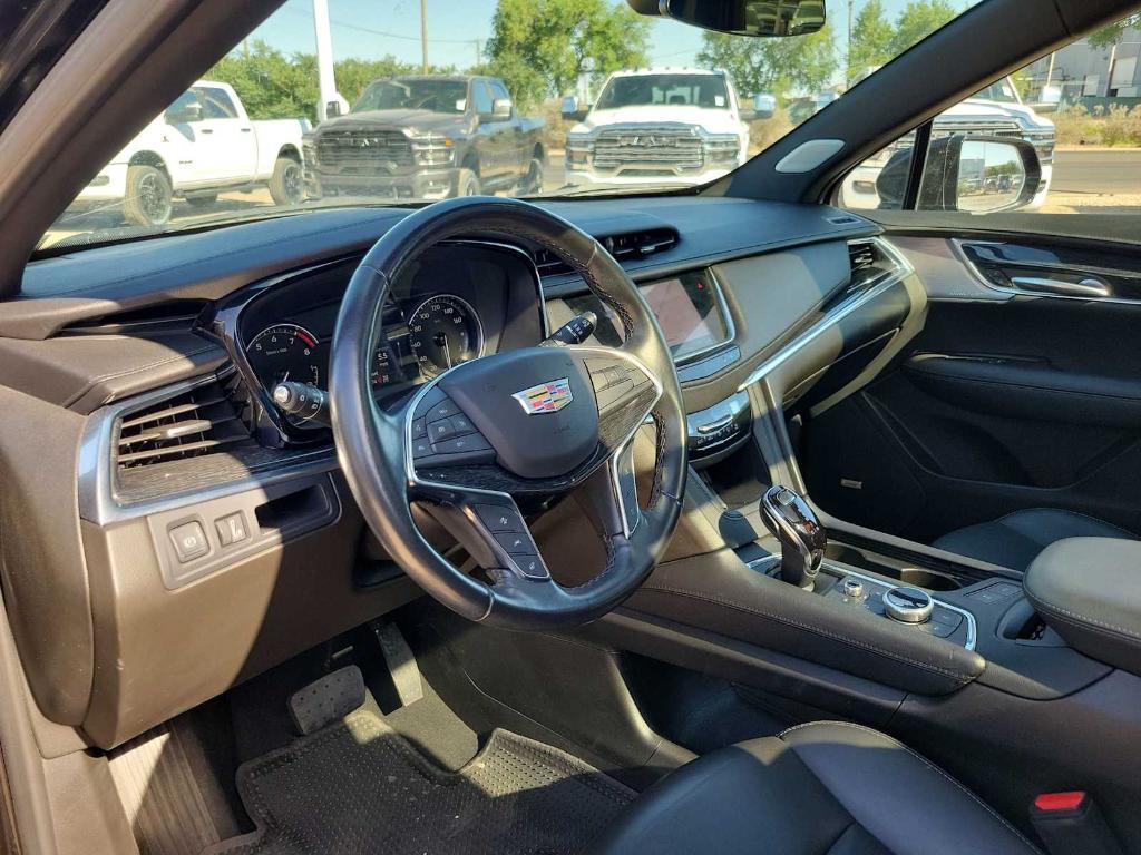 used 2023 Cadillac XT5 car, priced at $34,995