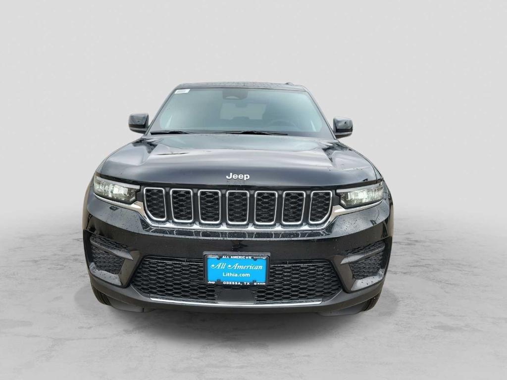 new 2025 Jeep Grand Cherokee car, priced at $38,550