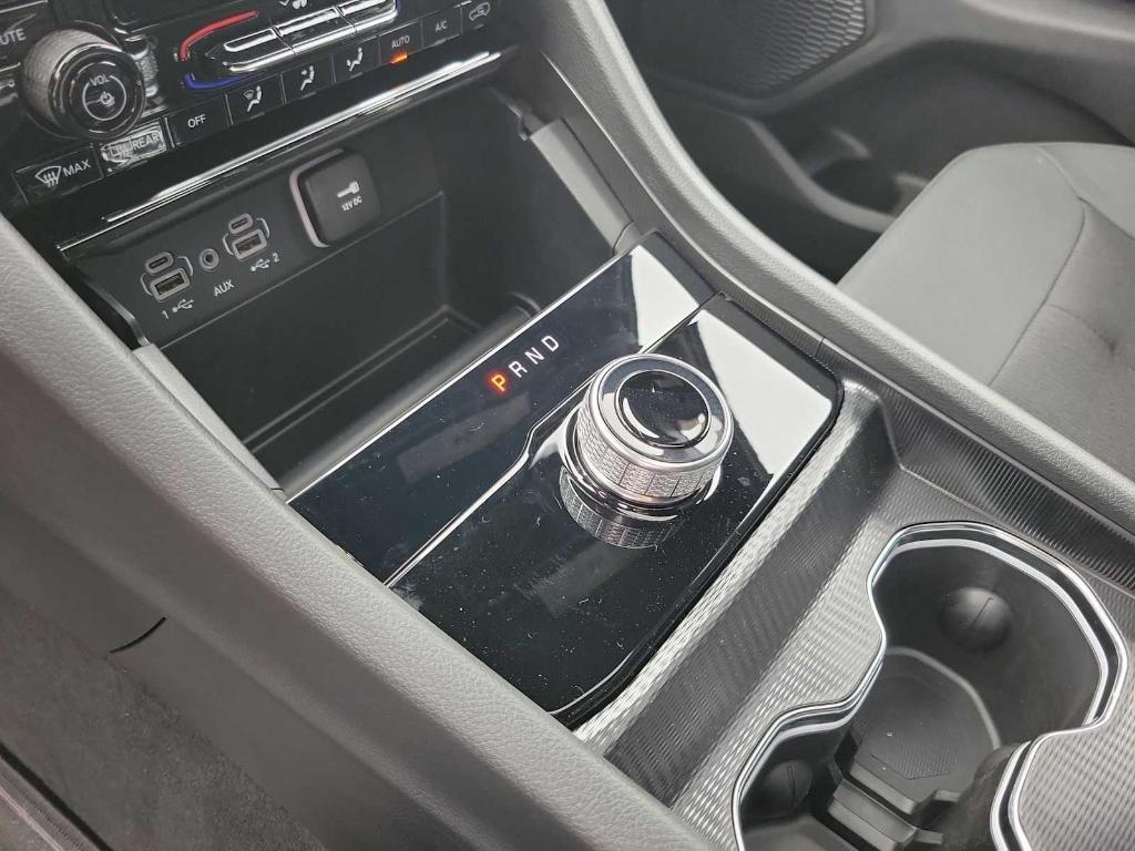 new 2025 Jeep Grand Cherokee car, priced at $38,550